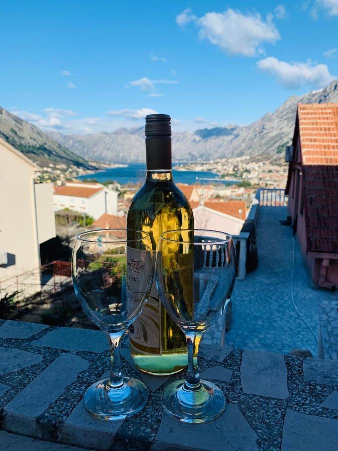 Gara 5 Kotor Exterior foto